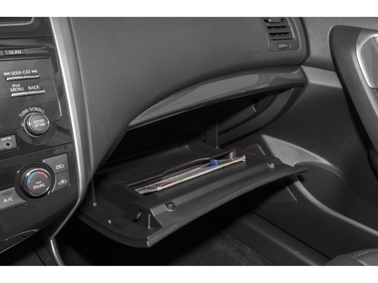 2015 Nissan Altima 2.5 SL W/ BACK-UP CAMERA & LEATHER
