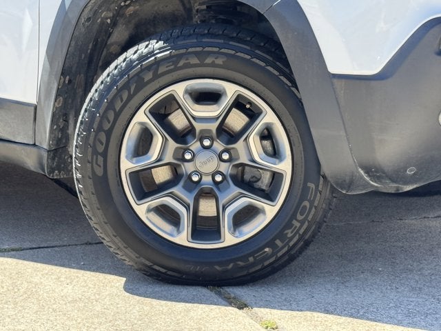 2019 Jeep Cherokee Trailhawk