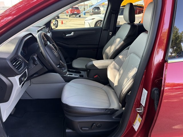 2025 Ford Escape Platinum