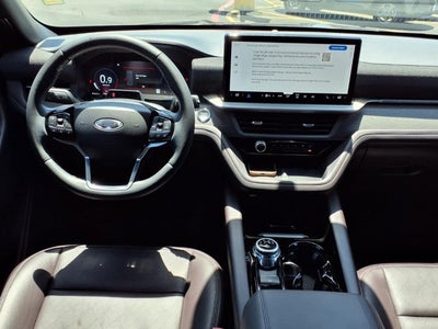 2025 Ford Explorer Platinum®