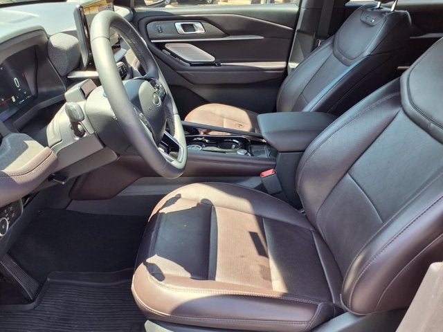 2025 Ford Explorer Platinum®