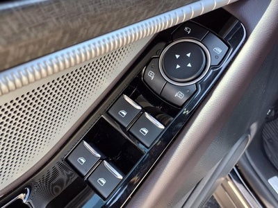2025 Ford Explorer Platinum®