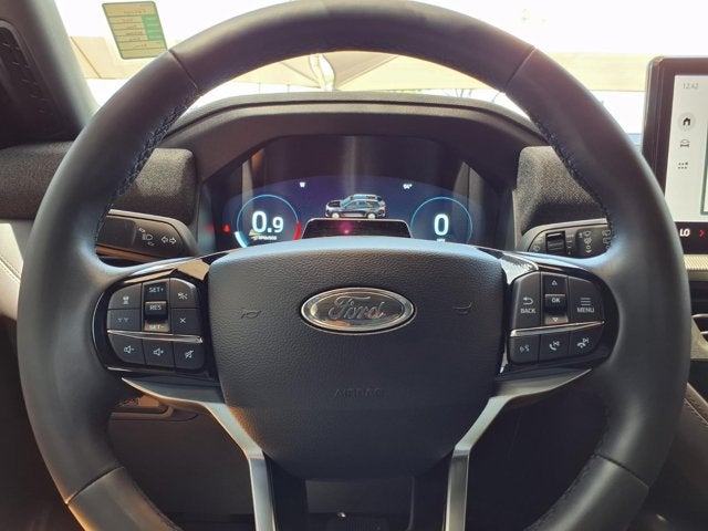 2025 Ford Explorer Platinum®