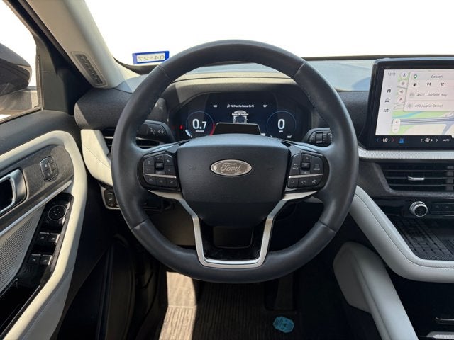 2025 Ford Explorer Platinum®