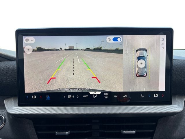 2025 Ford Explorer Platinum®