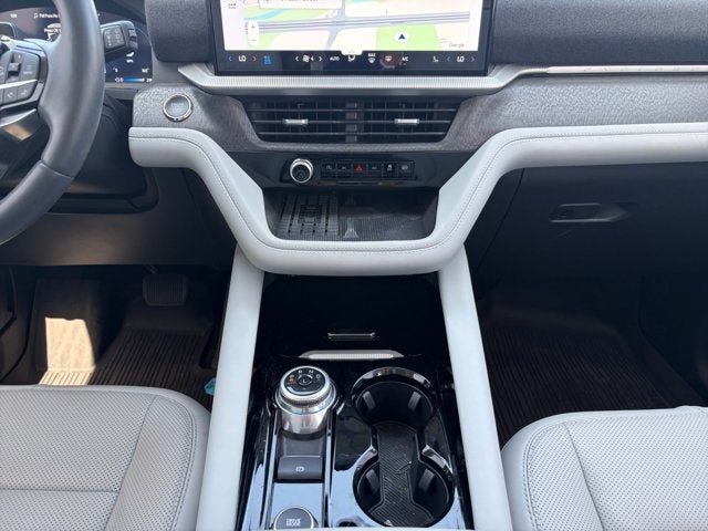 2025 Ford Explorer Platinum®