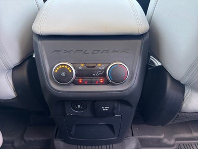 2025 Ford Explorer Platinum®