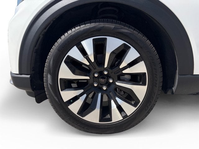 2025 Ford Explorer Platinum®