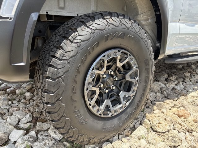 2025 Ford F-150 Raptor R