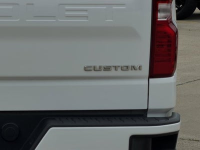 2023 Chevrolet Silverado 1500 Custom