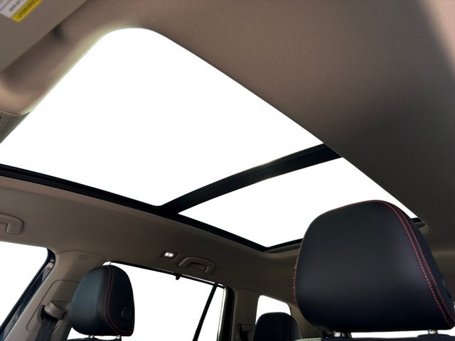 2024 Volkswagen Atlas 2.0T Peak Edition SEL
