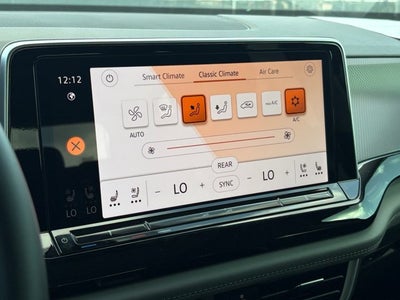 2024 Volkswagen Atlas 2.0T Peak Edition SEL