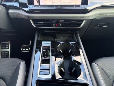 2024 Volkswagen Atlas 2.0T Peak Edition SEL