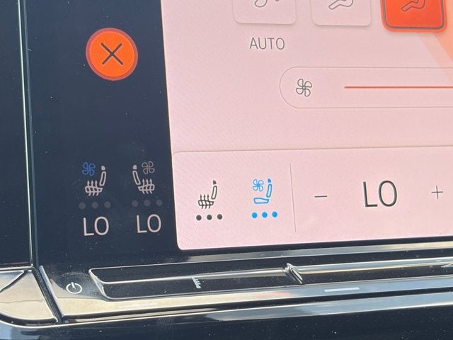 2024 Volkswagen Atlas 2.0T Peak Edition SEL