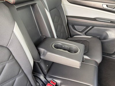 2024 Volkswagen Atlas 2.0T Peak Edition SEL