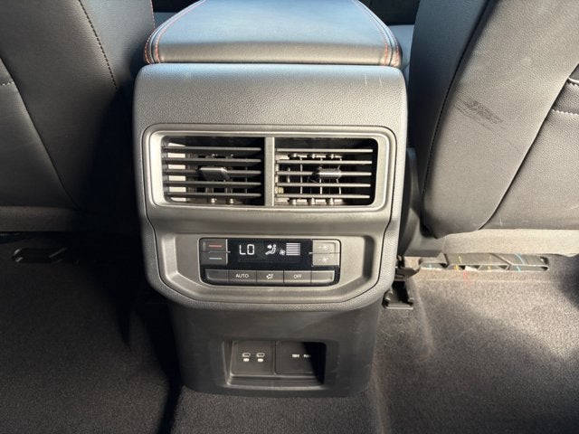 2024 Volkswagen Atlas 2.0T Peak Edition SEL