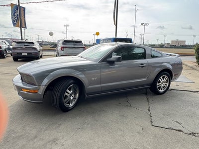 2006 Ford Mustang GT Deluxe