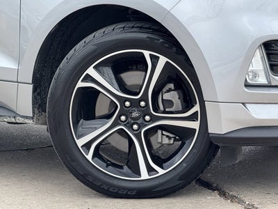2022 Ford Edge ST