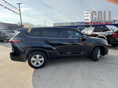 2023 Toyota Highlander LE