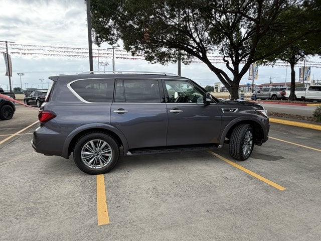 2024 INFINITI QX80 LUXE