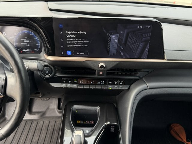 2024 Toyota Crown Platinum