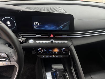 2025 Hyundai ELANTRA Limited