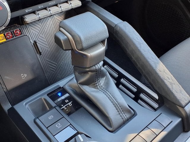 2025 Toyota Tacoma 4WD SR5