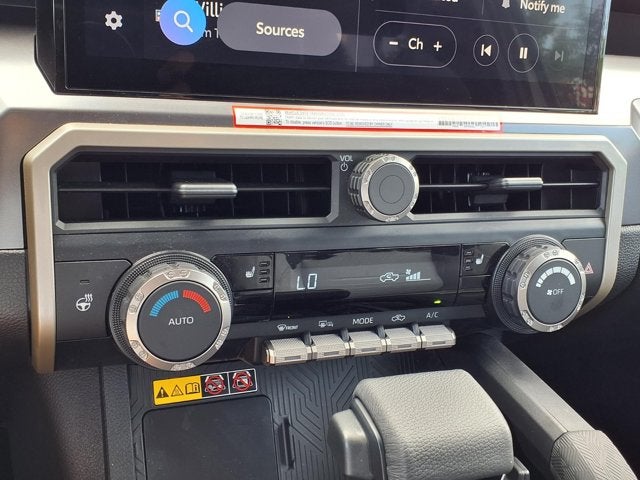 2026 Toyota Tacoma 4WD TRD OFF ROAD HYBR