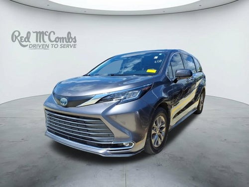 2021 Toyota Sienna XLE