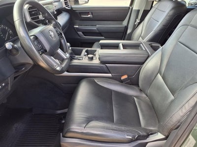 2022 Toyota Tundra 2WD SR5