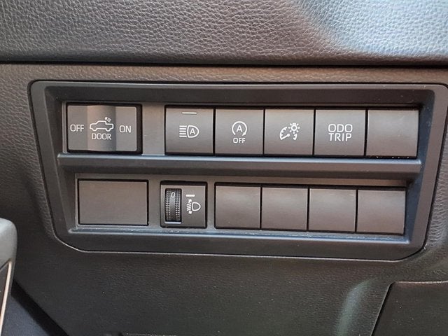 2022 Toyota Tundra 2WD SR5