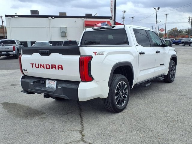 2024 Toyota Tundra 4WD SR5