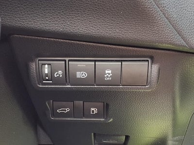 2023 Toyota Corolla Cross Hybrid XSE