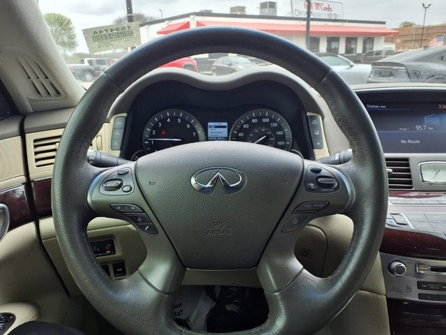 2016 INFINITI Q70L 4DR SDN V6 RWD