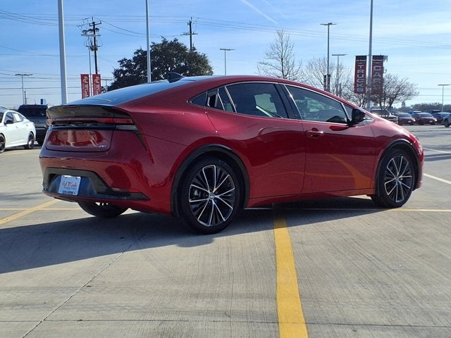 2025 Toyota Prius XLE