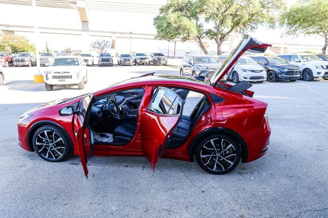 2025 Toyota Prius Plug-In Hybrid XSE