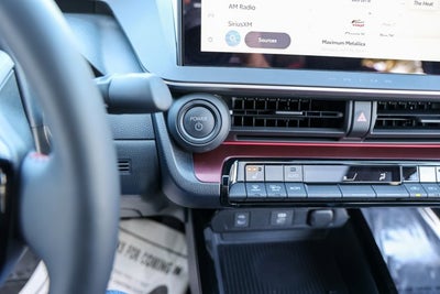 2025 Toyota Prius Plug-In Hybrid XSE