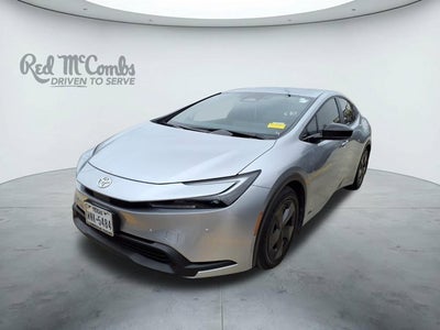 2025 Toyota Prius LE