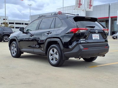 2025 Toyota RAV4 Hybrid LE