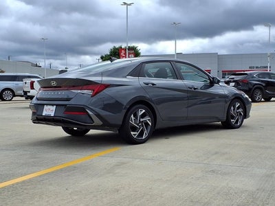 2025 Hyundai ELANTRA SEL Convenience