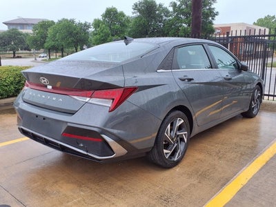 2025 Hyundai ELANTRA SEL Convenience