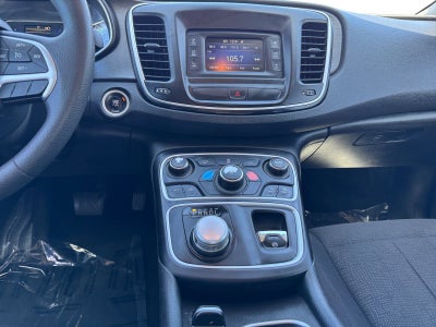 2016 Chrysler 200 Limited