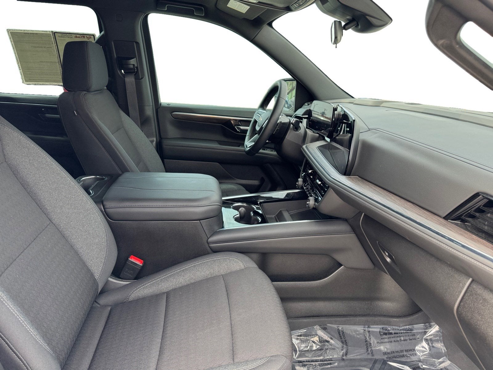 2025 Chevrolet Suburban LS