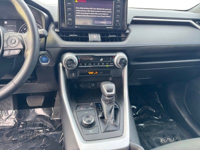 2022 Toyota RAV4 Hybrid SE