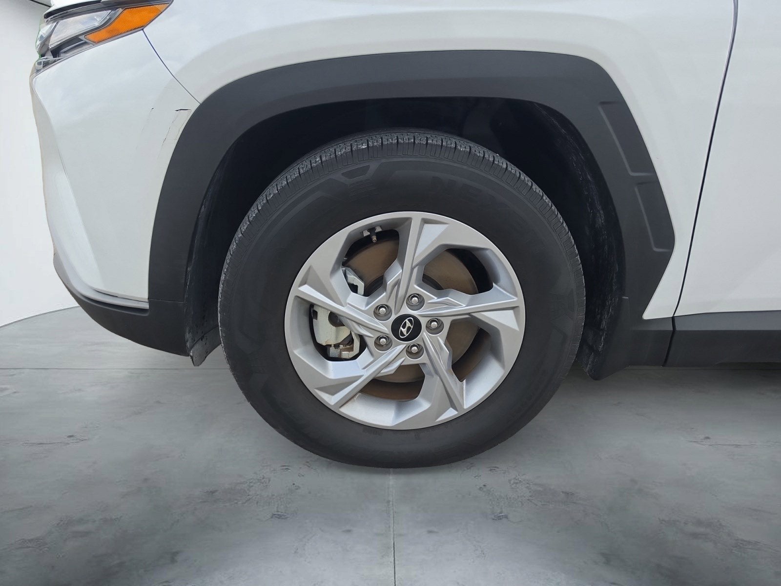 2023 Hyundai TUCSON SE