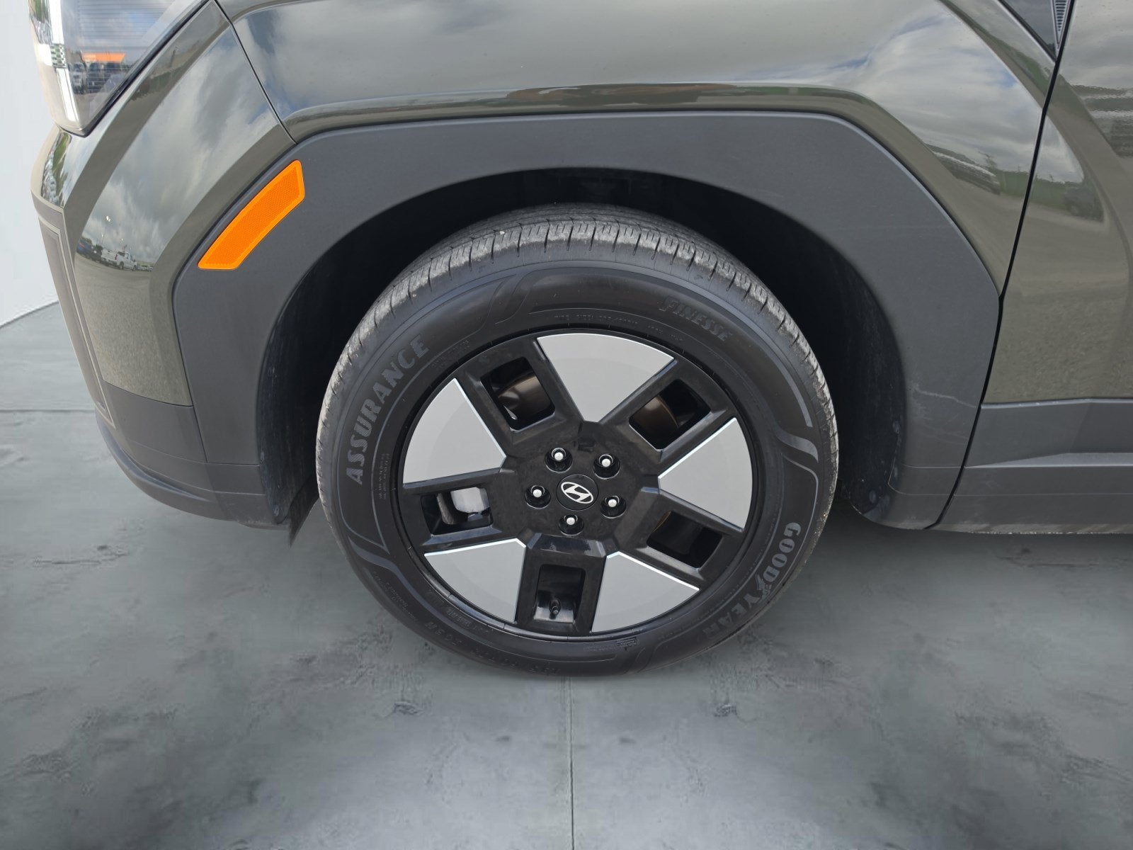 2025 Hyundai SANTA FE HYBRID SEL