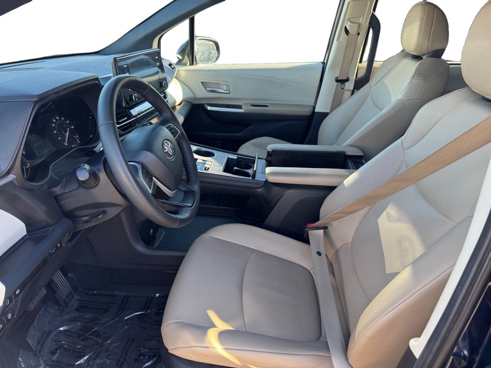 2023 Toyota Sienna XLE