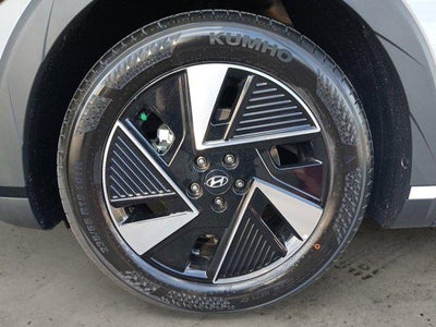 2025 Hyundai IONIQ 5 SE Standard Range