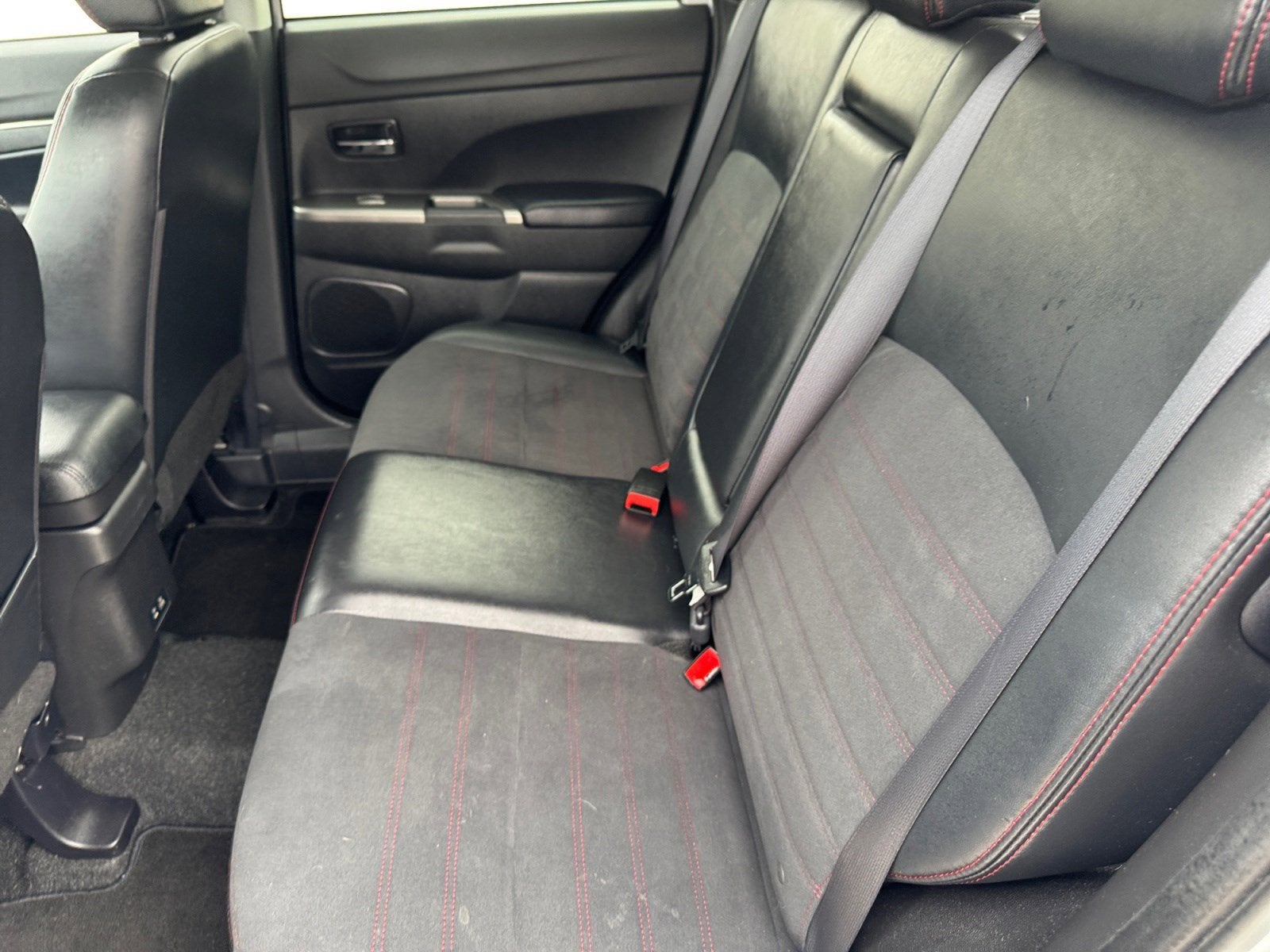 2023 Mitsubishi Outlander Sport ES