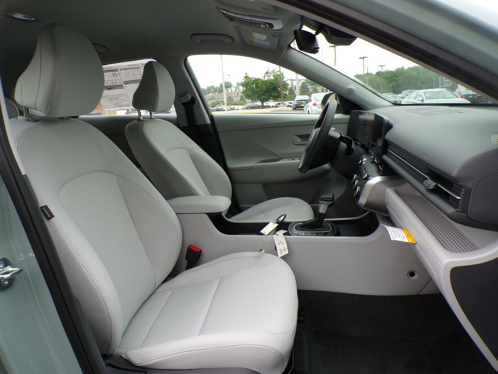 2026 Hyundai KONA SE